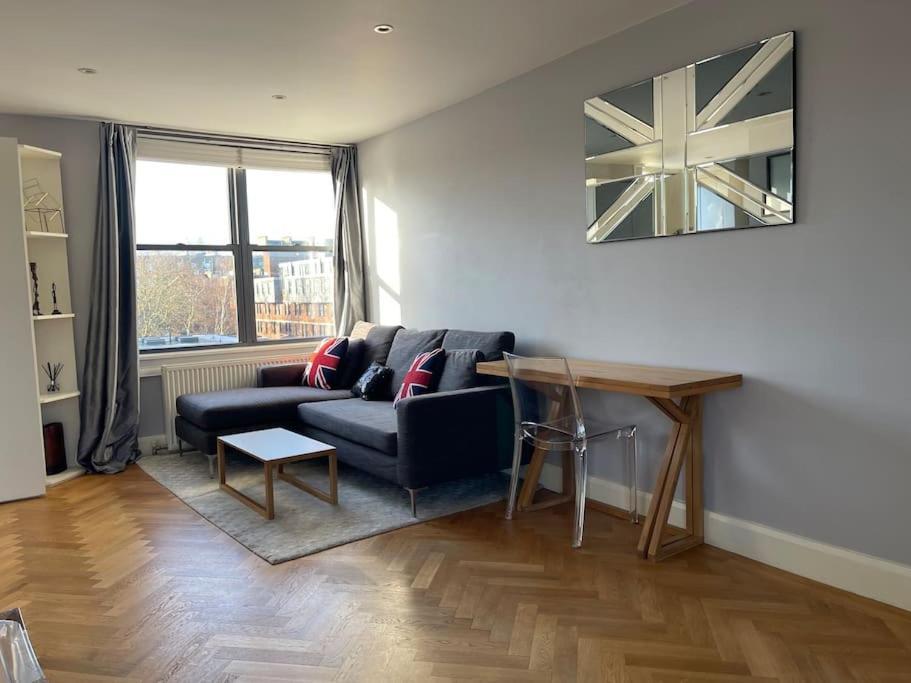 Amazing Apartment Central London Near Tube Station Buitenkant foto