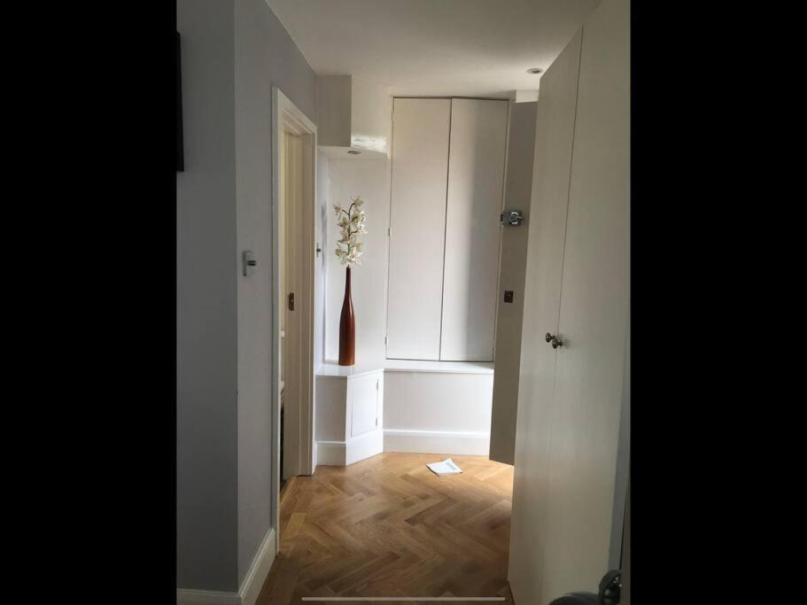 Amazing Apartment Central London Near Tube Station Buitenkant foto