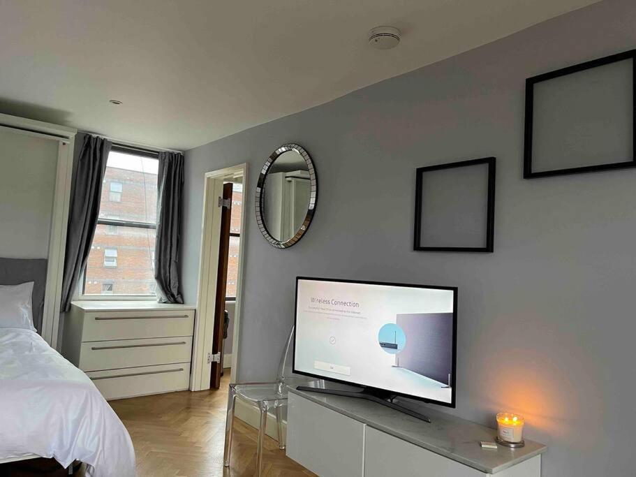 Amazing Apartment Central London Near Tube Station Buitenkant foto